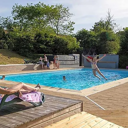 Le Cap Hornu 3*